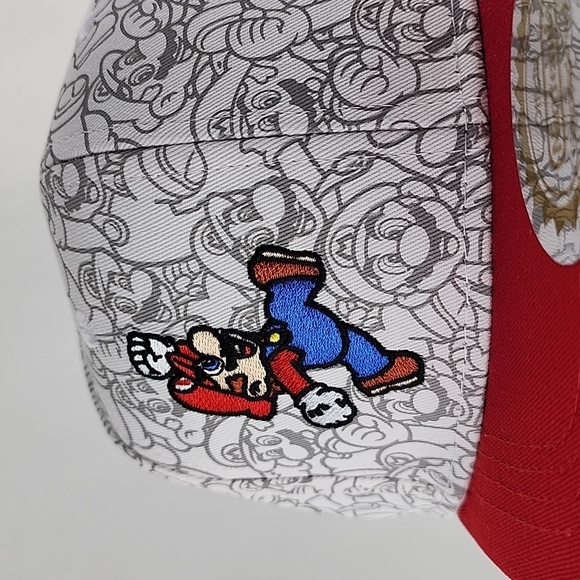 Nintendo Super Mario Snapback Adjustable Hat Cap Red White OS Fits Most - Picture 5 of 15